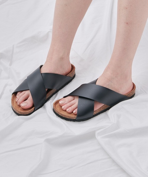 COLONY 2139（コロニートゥーワンスリーナイン）の「【WOMEN'S】クロスベルトサンダル（サンダル・レディース・ブラック/ホワイト/シルバー・MEDIUM/LARGE）」の18枚目の写真