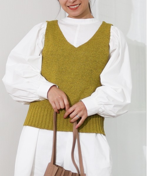 Per sist ence（パーシエンス）の「Per sist ence/パーシエンス　テープヤーン　天竺編みノースリーブニット（ベスト・レディース・ベージュ/オフホワイト/ブラウン/イエロー・FREE）」の4枚目の写真