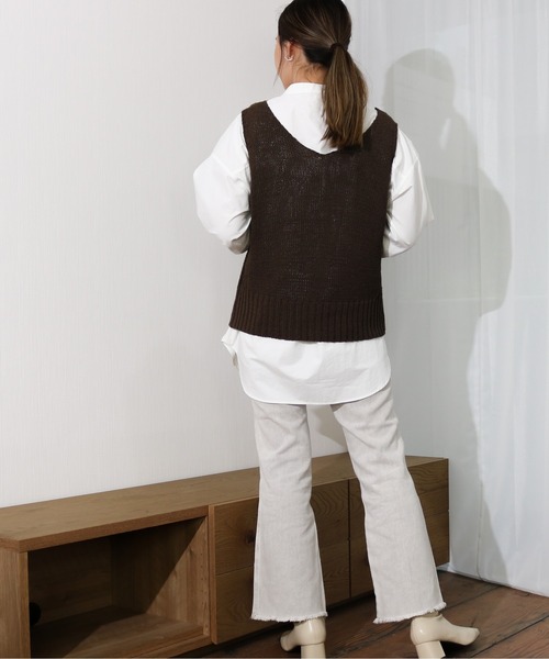 Per sist ence（パーシエンス）の「Per sist ence/パーシエンス　テープヤーン　天竺編みノースリーブニット（ベスト・レディース・ベージュ/オフホワイト/ブラウン/イエロー・FREE）」の15枚目の写真