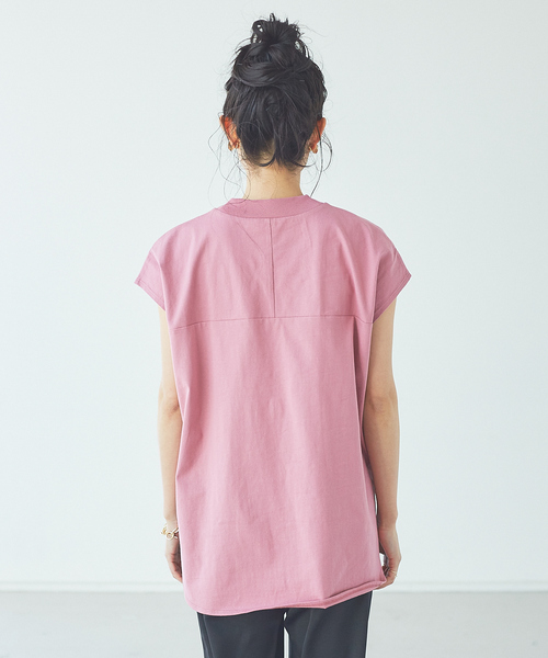 abahouse mavie（アバハウスマヴィ）の「【EC先行販売】モックネックチュニック（Tシャツ/カットソー・レディース・ホワイト/チャコールグレー/ブラック/スモークピンク・フリー）」の5枚目の写真