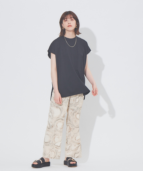 abahouse mavie（アバハウスマヴィ）の「【EC先行販売】モックネックチュニック（Tシャツ/カットソー・レディース・ホワイト/チャコールグレー/ブラック/スモークピンク・フリー）」の14枚目の写真