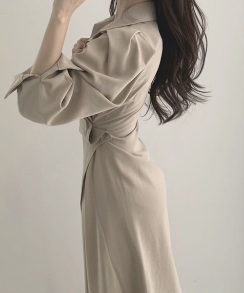 Jasmine Grandiflorum（ジャスミングランディフローラム）の「【Jasmine】アシンメトリースカートシャツワンピース（ワンピース・レディース・ブラック/ベージュ・FREE）」の5枚目の写真