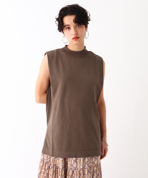 OPAQUE.CLIP（オペークドットクリップ）の「◆タックフレンチスリーブニット【WEB限定カラー・サイズ】（ニット/セーター・レディース・ブラック/サンドベージュ/ガンメタ/ホワイト系/オリーブ系3・38/40/42）」の5枚目の写真