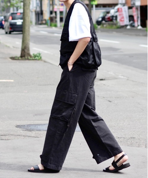 y/m by れぽすけ(イムバイレポスケ)の「ワイドミリタリーパンツ(カーゴパンツ・メンズ・ブラック/カーキ・MEDIUM/LARGE)」の14枚目の写真