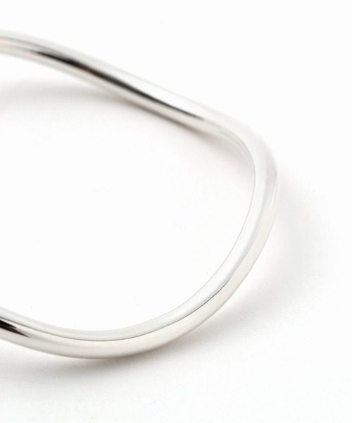 Spick & Span（スピックアンドスパン）の「【NINA&JULES】Awry ブレスレット◆（バングル/リストバンド・レディース・シルバー・FREE）」の4枚目の写真