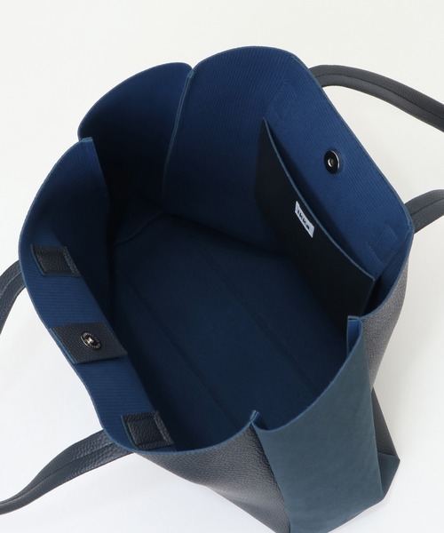 ikka(イッカ)の「シュリンクワイドトートバッグ(トートバッグ・メンズ・ライトグレー/ブラック/オリーブ/ネイビー・FREE)」の7枚目の写真