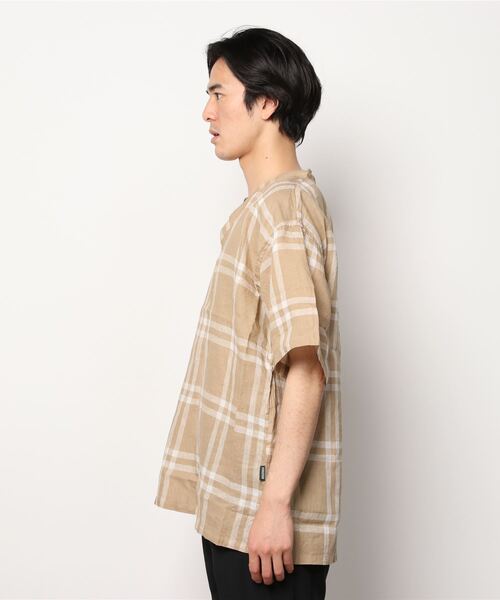 MANASTASH（マナスタッシュ）の「MANASTASH/マナスタッシュ　LINEN CHECK PULLOVER SS SHIRTS　リネンチェックプルオーバーショートスリーブシャツ（シャツ/ブラウス・メンズ・ネイビー/ベージュ・MEDIUM/LARGE）」の3枚目の写真