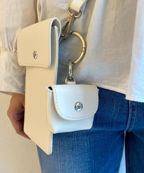 SPINNS(スピンズ)の「【組み合わせ自由自在】フェイクレザーカスタムバッグ ミニケース(ポーチ・レディース・アイボリー/ブラック/アニマル/チェック/グリーン/ブラック系その他・ONESIZE)」の2枚目の写真