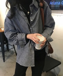 長袖ストライプシャツ