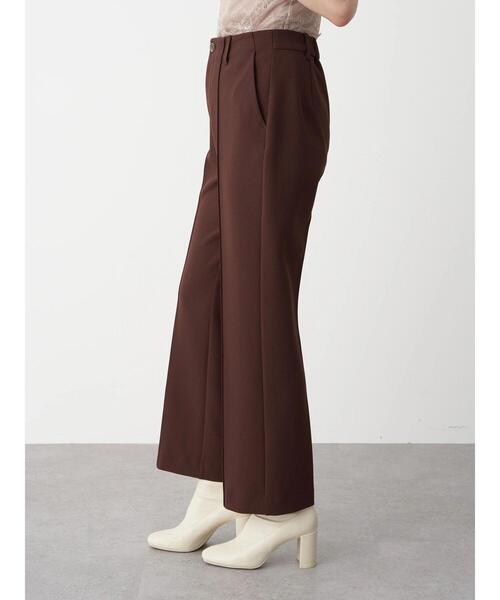 earth music&ecology（アースミュージックアンドエコロジー）の「センターシームフレアパンツ ＊（その他パンツ・レディース・ブラウン/イエロー/ライトパープル/ライトベージュ・S/M）」の11枚目の写真