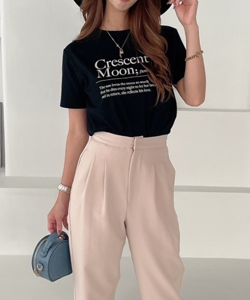 EIMY ISTOIRE(エイミーイストワール)の「MOONロゴプリントTシャツ(Tシャツ/カットソー・レディース・ホワイト/ブラック/ベージュ/ピンク・FREE)」の3枚目の写真