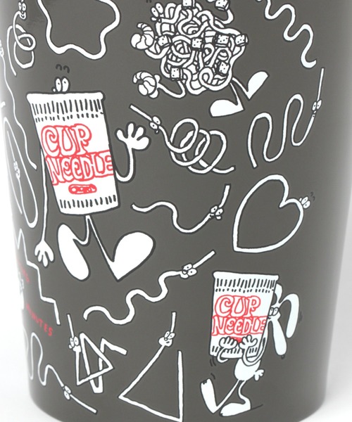 niko and（ニコアンド）の「【カップヌードル】コラボ フタ付き