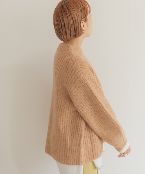 ITEMS URBANRESEARCH(アイテムズ アーバンリサーチ)の「モヘヤオーバーニット(ニット/セーター・レディース・グリーン/ベージュ/ピンク/オレンジ・FREE)」の10枚目の写真