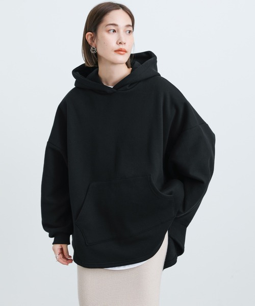 select MOCA(セレクトモカ)の「2021 AW 裏起毛ドルマンビッグシルエットパーカー(パーカー・レディース・ブラック/アイボリー・FREE)」の11枚目の写真