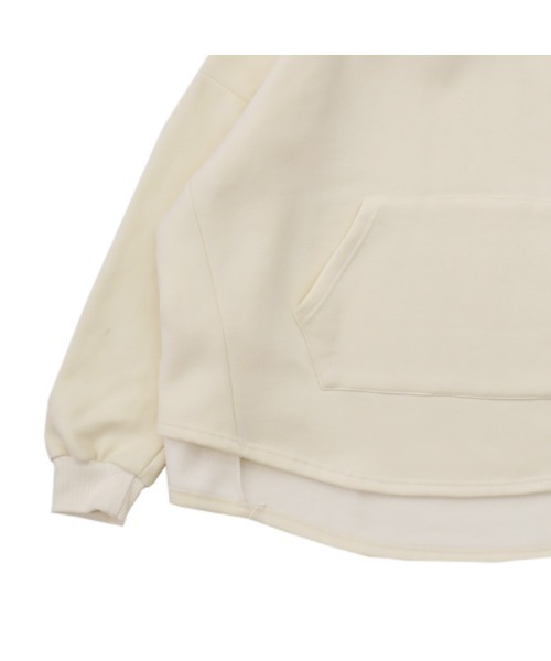 select MOCA(セレクトモカ)の「2021 AW 裏起毛ドルマンビッグシルエットパーカー(パーカー・レディース・ブラック/アイボリー・FREE)」の18枚目の写真