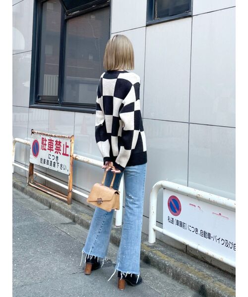 EMODA（エモダ）の「ワイドチェッカーニット（ニット/セーター・レディース・ブラック/ブラウン/ネイビー・FREE）」の6枚目の写真