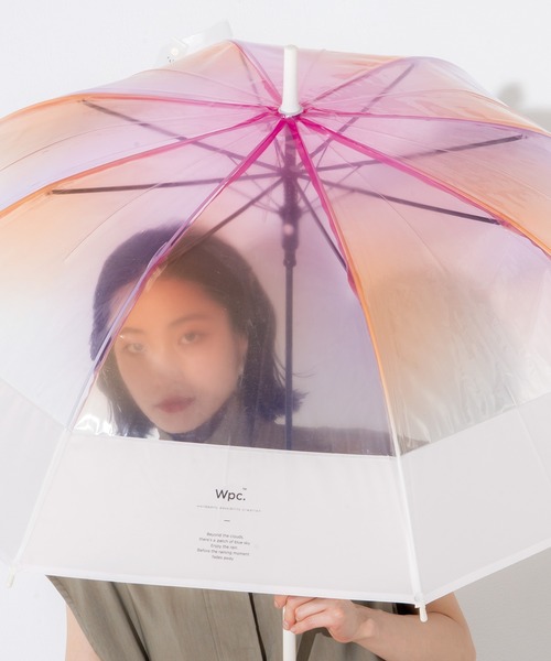 Wpc.（ダブリュピーシー）の「★［ビニール傘］空色アンブレラ 切り継ぎグラデーション 長傘 雨傘 Wpc.（長傘・レディース・ピンク/ブルー/グリーン・FREE）」の16枚目の写真