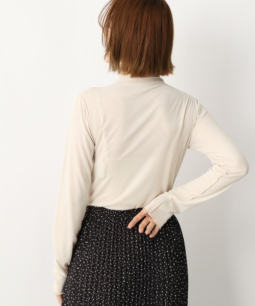 A part by（アパートバイ）の「RyPeリブシアーメロー_長袖 268952（Tシャツ/カットソー・レディース・ブラック/ベージュ/カーキ/アイボリー/ライトイエロー・FREE）」の8枚目の写真