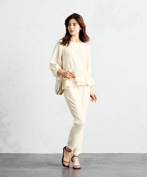 NOLLEY’S Sophi（ノーリーズソフィ）の「◇【WEB限定】裾フリルブラウス（シャツ/ブラウス・レディース・オフホワイト/ブラック/グレイッシュベージュ/ネイビー・FREE）」の6枚目の写真