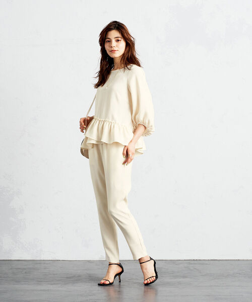 NOLLEY’S Sophi（ノーリーズソフィ）の「◇【WEB限定】裾フリルブラウス（シャツ/ブラウス・レディース・オフホワイト/ブラック/グレイッシュベージュ/ネイビー・FREE）」の9枚目の写真