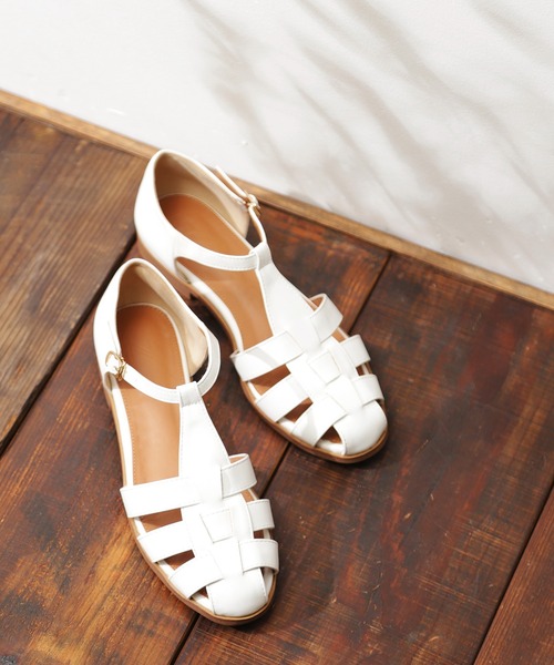 N.(N. Natural Beauty Basic)(エヌエヌナチュラルビューティーベーシック)の「◆グルカサンダル(サンダル・レディース・ホワイト/ブラック・23.5/24.5)」の2枚目の写真