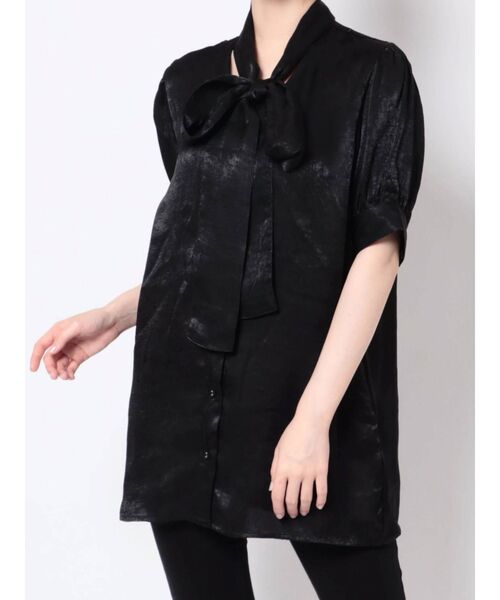 jouetie（ジュエティ）の「BIGリボンタイハーフスリーブブラウス（シャツ/ブラウス・レディース・ブラック/パープル/レッド/ブルー/グリーン/アイボリー・MEDIUM）」の12枚目の写真