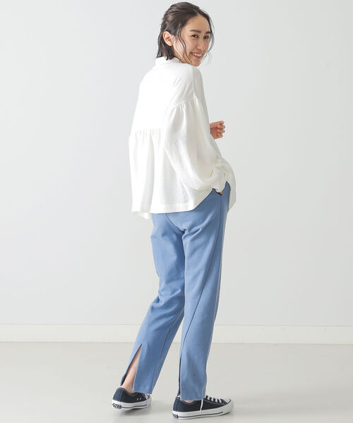 BEAMS LIGHTS(ビームスライツ)の「KiiRA / スウェット パンツ(その他パンツ・レディース・ベージュ/ブルー・SMALL/MEDIUM)」の8枚目の写真