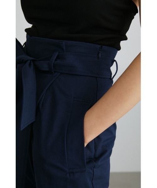 STYLEMIXER（スタイルミキサー）の「ハイウエストラップチノパンツ（チノパンツ・レディース・ベージュ/イエロー/ネイビー・SMALL/MEDIUM）」の13枚目の写真
