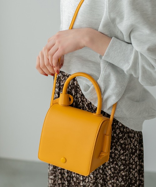 Edit Sheen（エディットシーン）の「スクエアボックスバッグ（ショルダーバッグ・レディース・イエロー/オレンジ・FREE）」の13枚目の写真