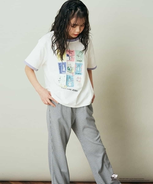 a.v.v（アーヴェヴェ）の「[100-130]トムとジェリーコラボプリントTシャツ（Tシャツ/カットソー・キッズ・ホワイト/ライトパープル/ミント/ベージュ・110/130/120/100）」の18枚目の写真