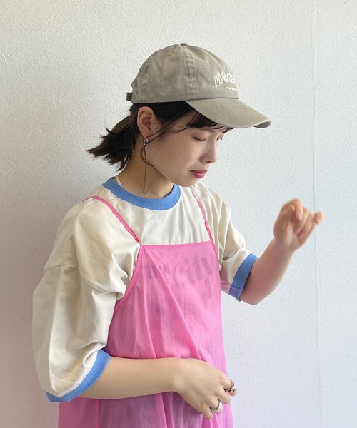 w closet(ダブルクローゼット)の「刺繍ロゴキャップ(キャップ・レディース・ベージュ/ブルー・FREE)」の8枚目の写真