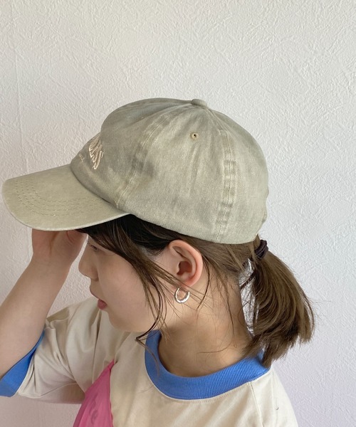 w closet(ダブルクローゼット)の「刺繍ロゴキャップ(キャップ・レディース・ベージュ/ブルー・FREE)」の11枚目の写真