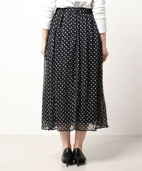Aima+saie（アイマサイエ）の「ポルカドットワッシャーシフォンスカート（スカート・レディース・ブラック・M）」の3枚目の写真