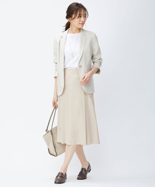 J.PRESS(ジェイプレス)の「【洗える】リネンセルロースストレッチ スカート(スカート・レディース・ネイビー系/ベージュ系・7/9/11)」の6枚目の写真