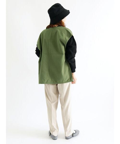 ehka sopo（エヘカソポ）の「キルトステッチベスト（ベスト・レディース・ブラック/カーキ/キナリ・ﾌﾘ-）」の12枚目の写真