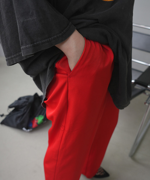 c.u.l(シーユーエル)の「【c.u.l:w】ツイルセンタープレススラックス culwz22ss007(スラックス・レディース・アイボリー/ブラック/グリーン/ライム/レッド・S/M)」の9枚目の写真