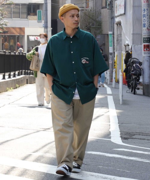 BACK NUMBER（バックナンバー）の「【BACK NUMBER】刺繍レギュラー半袖シャツ（シャツ/ブラウス・メンズ・グリーン/キナリ・XL/L/M）」の6枚目の写真