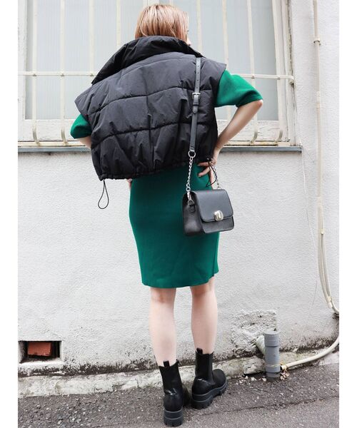 MURUA(ムルーア)の「スリーブレスパフィジャケット(ダウンベスト・レディース・ブラック/アイボリー・FREE)」の13枚目の写真