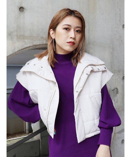 MURUA(ムルーア)の「スリーブレスパフィジャケット(ダウンベスト・レディース・ブラック/アイボリー・FREE)」の20枚目の写真