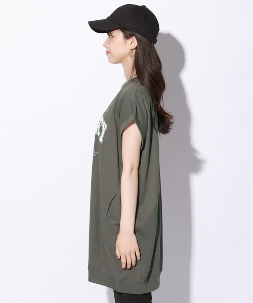 repipi armario（レピピ アルマリオ）の「カレッジロゴフレンチスリーブワンピース（ワンピース・キッズ・ブラック/グリーン/ベージュ・LARGE/MEDIUM/SMALL）」の8枚目の写真