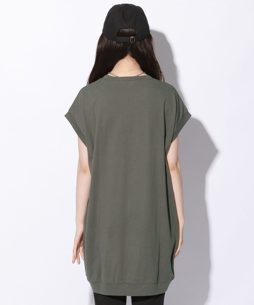 repipi armario（レピピ アルマリオ）の「カレッジロゴフレンチスリーブワンピース（ワンピース・キッズ・ブラック/グリーン/ベージュ・LARGE/MEDIUM/SMALL）」の9枚目の写真