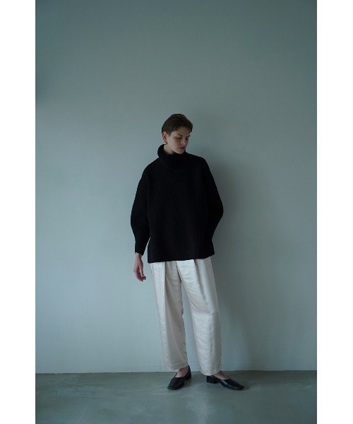 CLANE(クラネ)の「CLANE/クラネ/2WAY NECK WARMER KNIT TOPS(ニット/セーター・レディース・アイボリー/ブラック/ベージュ・1)」の5枚目の写真