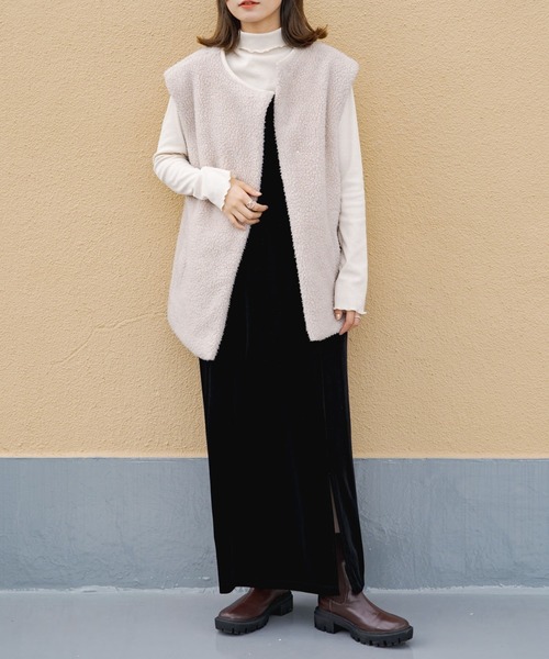 Kastane（カスタネ）の「【サイズ展開あり/新色追加】ベロアキャミワンピース（ワンピース・レディース・ブラック/ブラウン/ピンク/ブルー/アイボリー・FREE/0）」の22枚目の写真