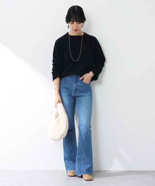 SHENERY（シーナリー）の「オフタートルニットプルオーバー（ニット/セーター・レディース・ブラック/ライトグレー/ライトベージュ・FREE）」の11枚目の写真