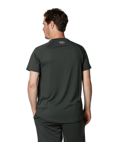 UNDER ARMOUR(アンダーアーマー)の「UAテック ショートスリーブ シャツ 〈ビッグロゴ〉(ベースボール/メンズ)(Tシャツ/カットソー・メンズ・カーキ/ブラック・M/S/L/XL/3XL/XXL)」の6枚目の写真