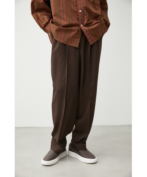 AZUL by moussy(アズールバイマウジー)の「PINTUCK COMFORTABLE TROUSERS/ピンタックコンフォータブルトラウザーズ(その他パンツ・メンズ・ダークネイビー/ブラウン・MEDIUM/LARGE)」の3枚目の写真