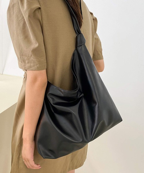 shopnikoniko（ショップニコニコ）の「合成皮革 ノットハンドル トートバッグ（トートバッグ・レディース・ホワイト/ブラウン/ベージュ/ブラック・フリー）」の18枚目の写真