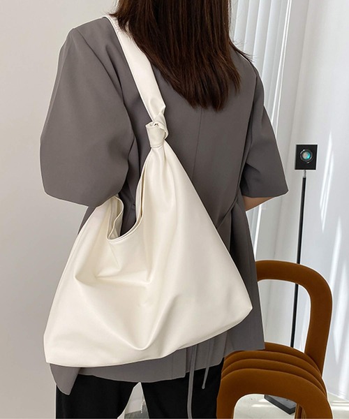 shopnikoniko（ショップニコニコ）の「合成皮革 ノットハンドル トートバッグ（トートバッグ・レディース・ホワイト/ブラウン/ベージュ/ブラック・フリー）」の5枚目の写真