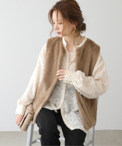 frames RAY CASSIN（フレームスレイカズン）の「WEB限定 フェイクファーベスト（ベスト・レディース・キナリ/ブラウン/ベージュ/グレイッシュベージュ・FREE）」の5枚目の写真