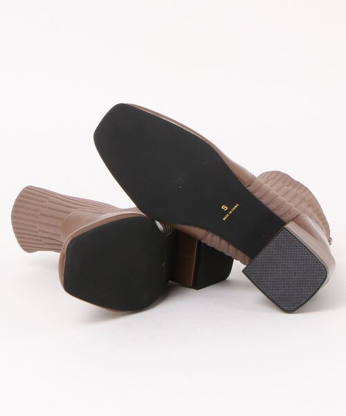 minia（ミニア）の「ソックスブーツ　◆（ブーツ・レディース・ブラック/ベージュ/モカ/カーキ・LL/M/S/L）」の6枚目の写真